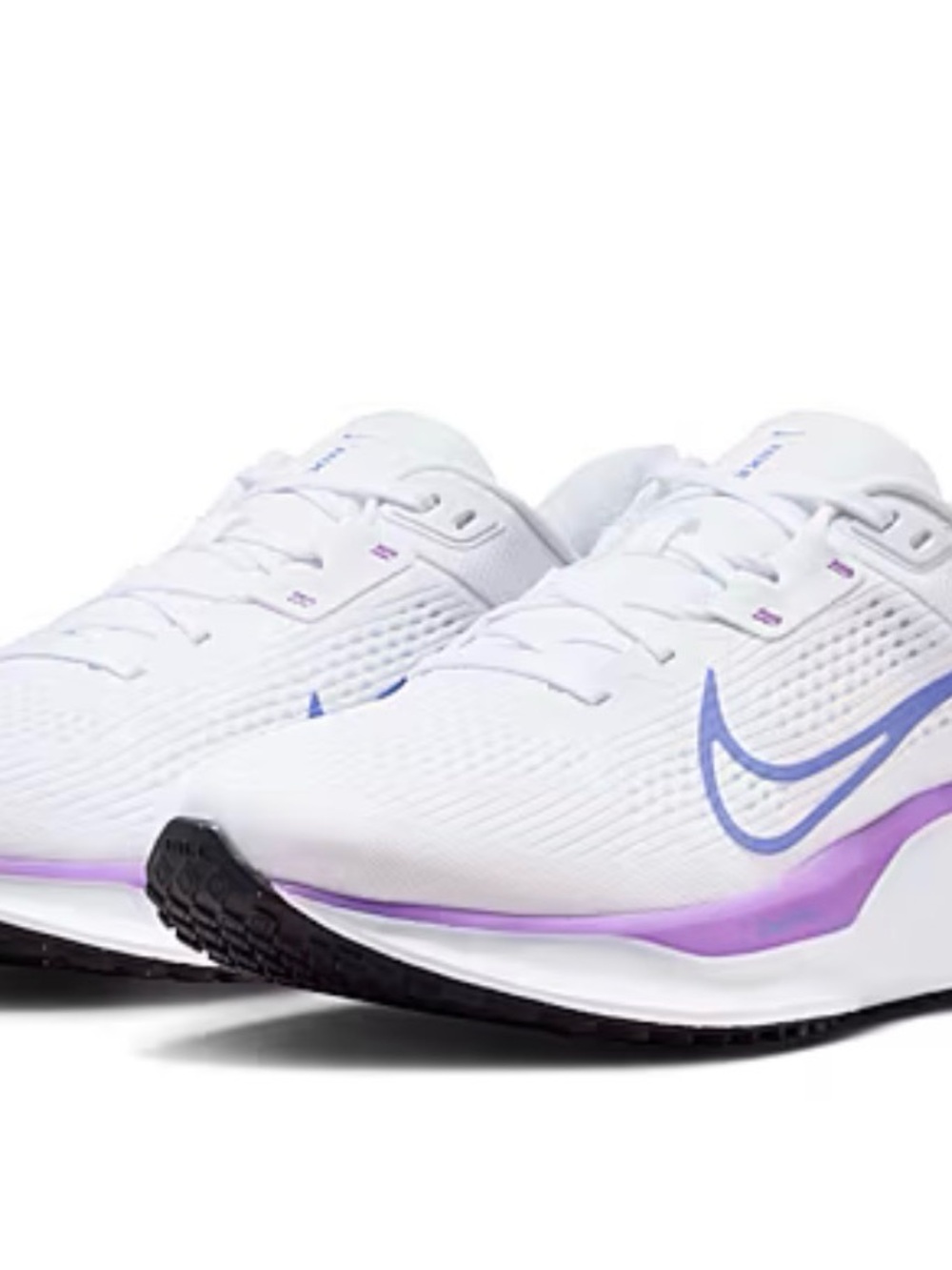 Nike White Running Shoes with Lavender and Light Purple Accents - Women's